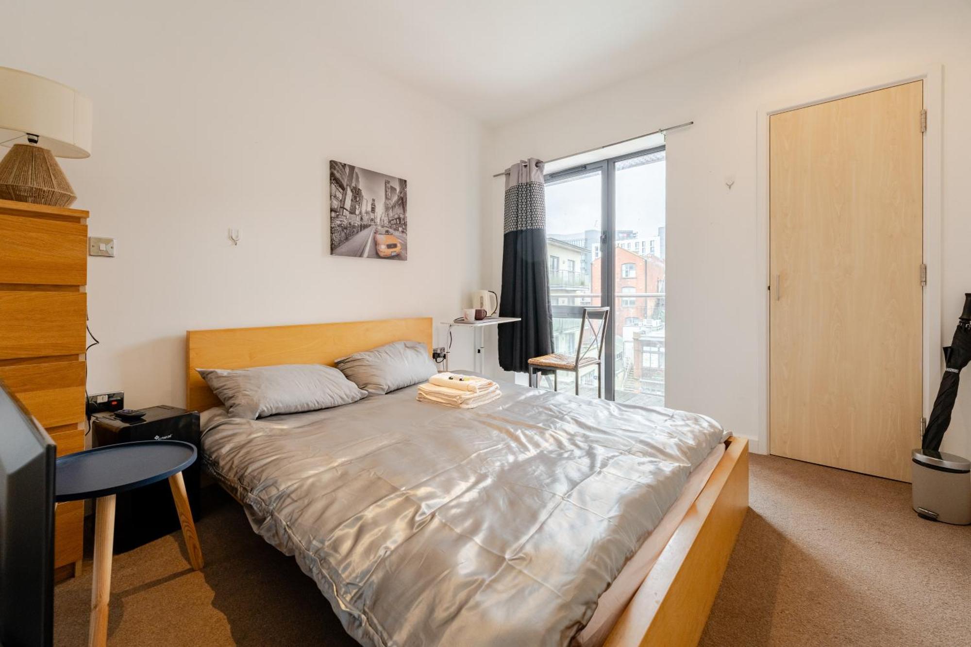 Room In Cardiff City Center - Swiftstay المظهر الخارجي الصورة